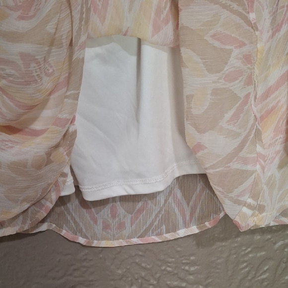 Ruby Rd. Cream and Pink Women's Blouse Size M - Picture 5 of 8